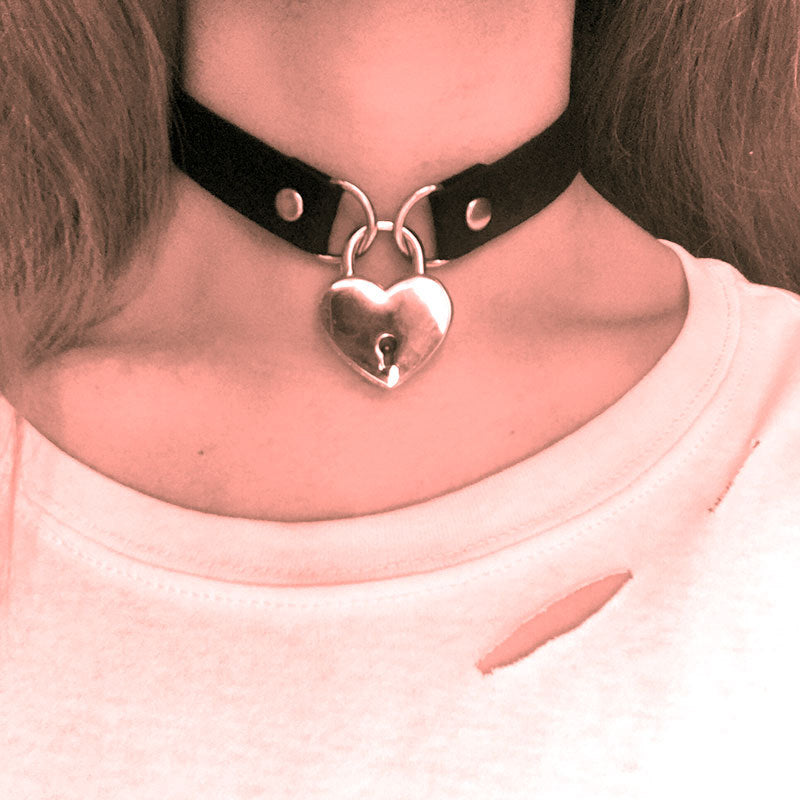 Gothic Heart Chain Choker Collar bdsm leather choker Bondage cosplay Gothic jewelry women gothic necklace Harajuku accessories