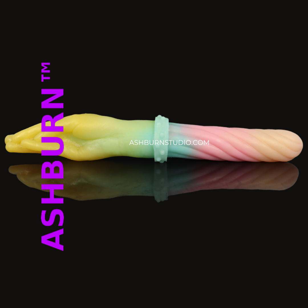 ASHBURN™ “Sugar Spiral Grip” – Macaron Fantasy Fist by ASHBURN™