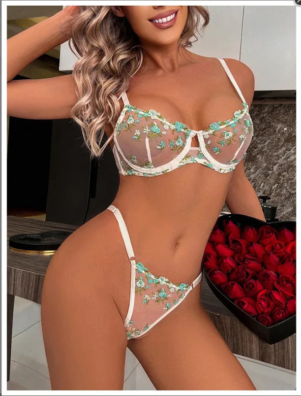 Full Woman Lingerie Sexy Women Women's Bras and Underwear for Lady on Offer Lingeries Sets Sexy Outfit Bra and Thongs to Set