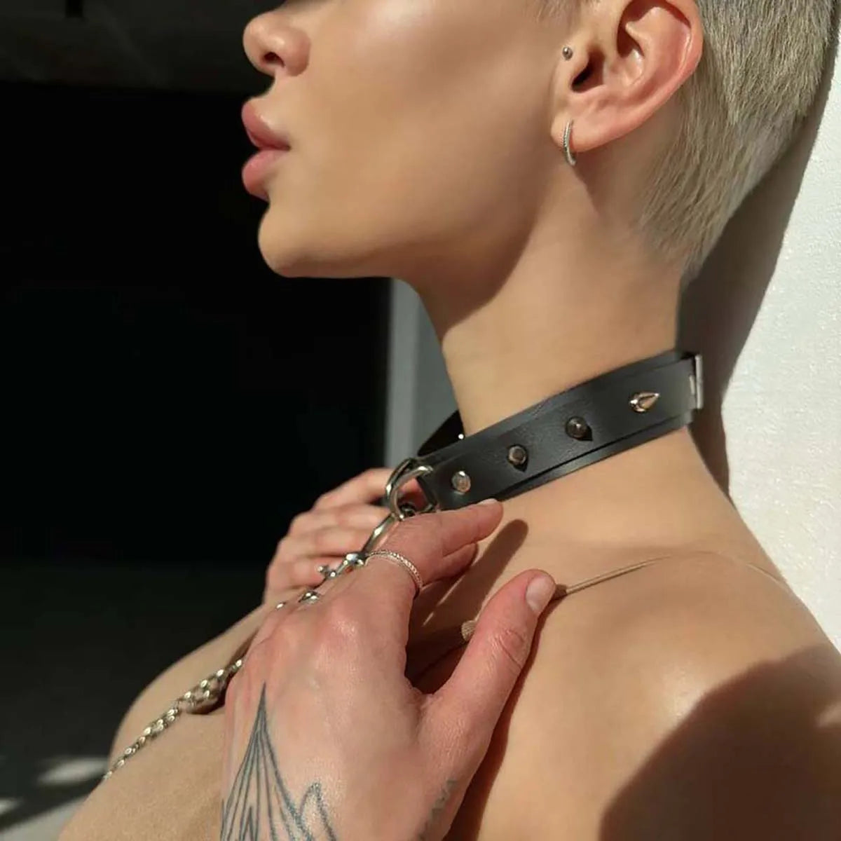 Ladies sexy traction Bdsm rivet necklace fetish punk chain tassel Choker with leaves jewelry Harajuku exotic accessories