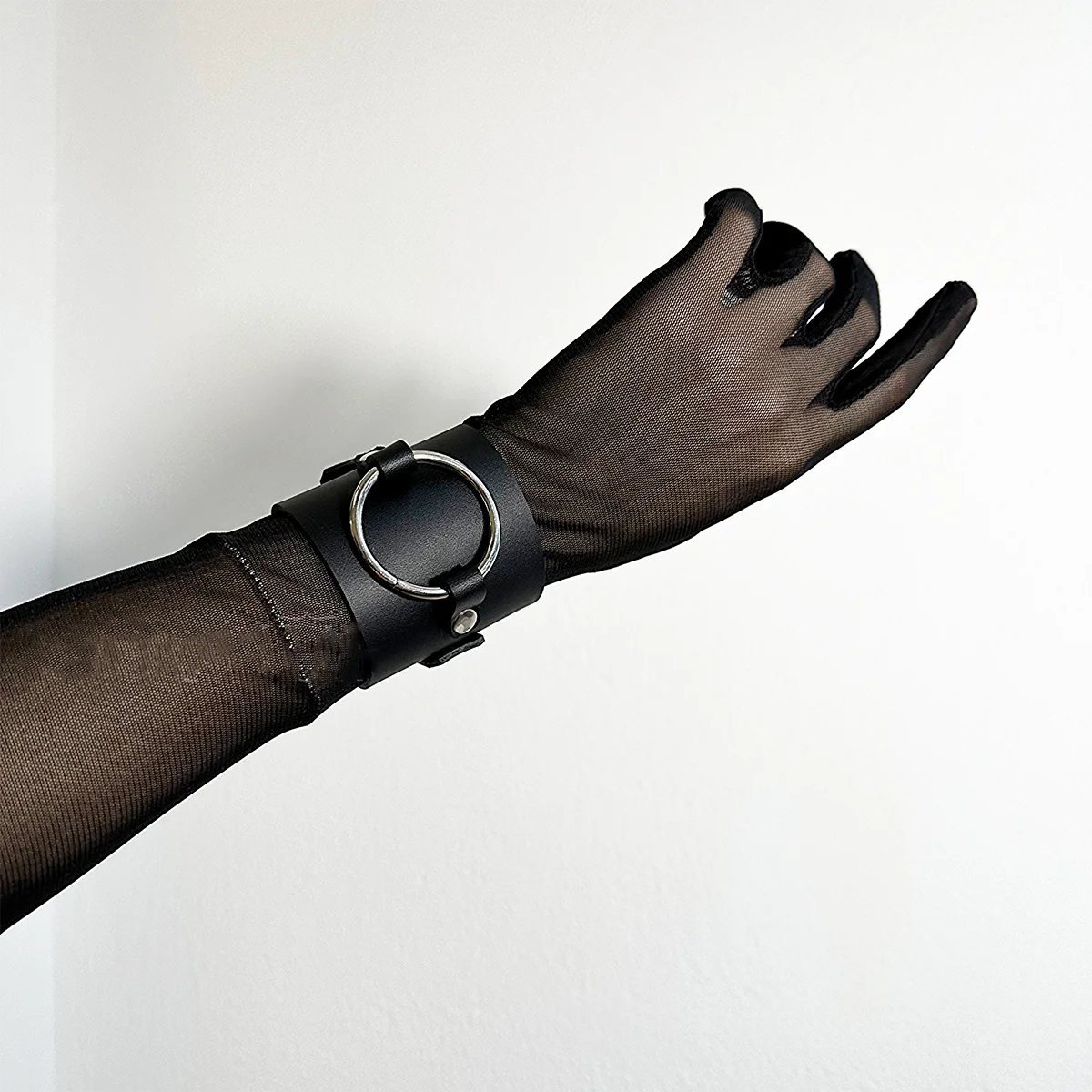 Adjustable Erotic PU Leather Handcuffs Leather Bracelet Women Bdsm Bondage Bracelet Female Fetish Exotic Accessorie