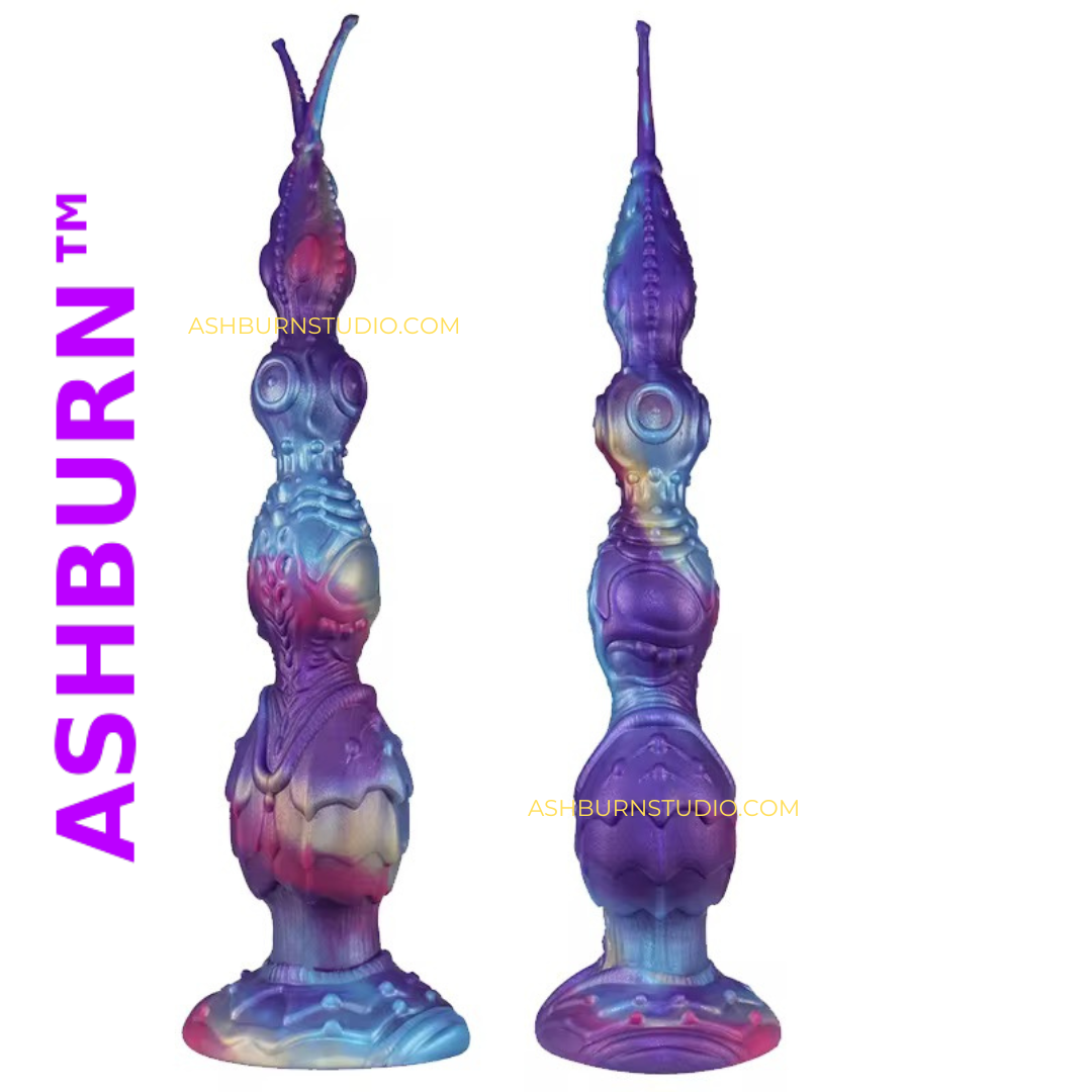 Alien sword and spine toy