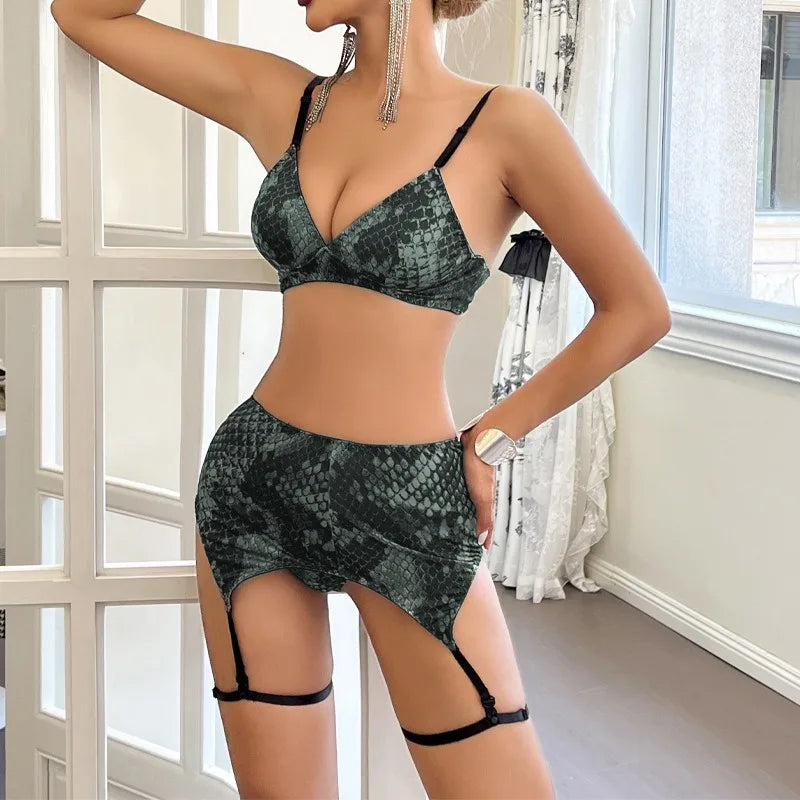 Toucheart Sexy Lingerie Suit for Women Sexy Snake Print Garters Women's Underwear 4-piece Set Exotic Fancy Underwear Uniform Set