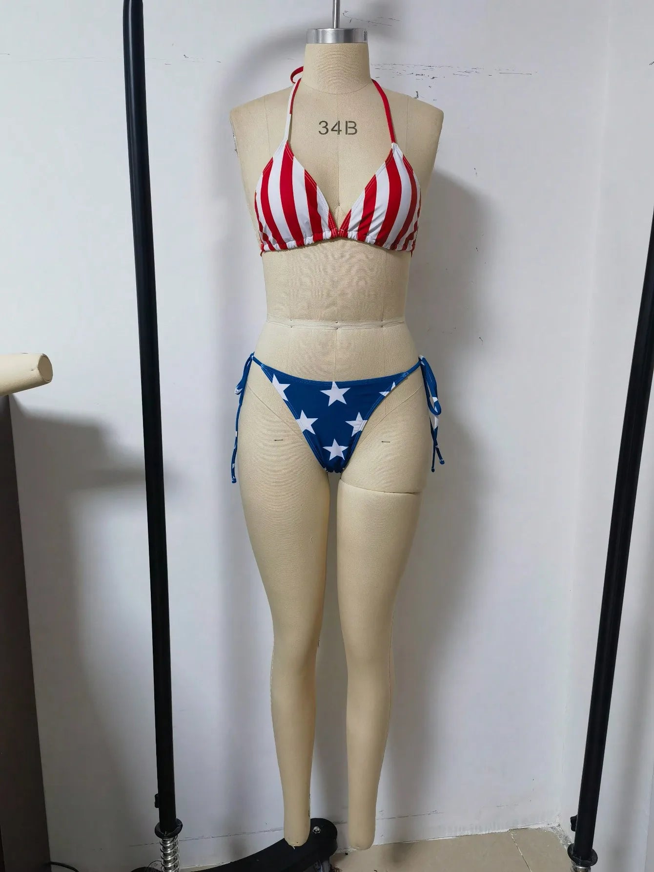 ASHBURNS 2025 New Women's Summer Beach Bikini Set American Flag Print Halter Strap Sexy Strapless Swimsuit for Beach Vacation Color Block