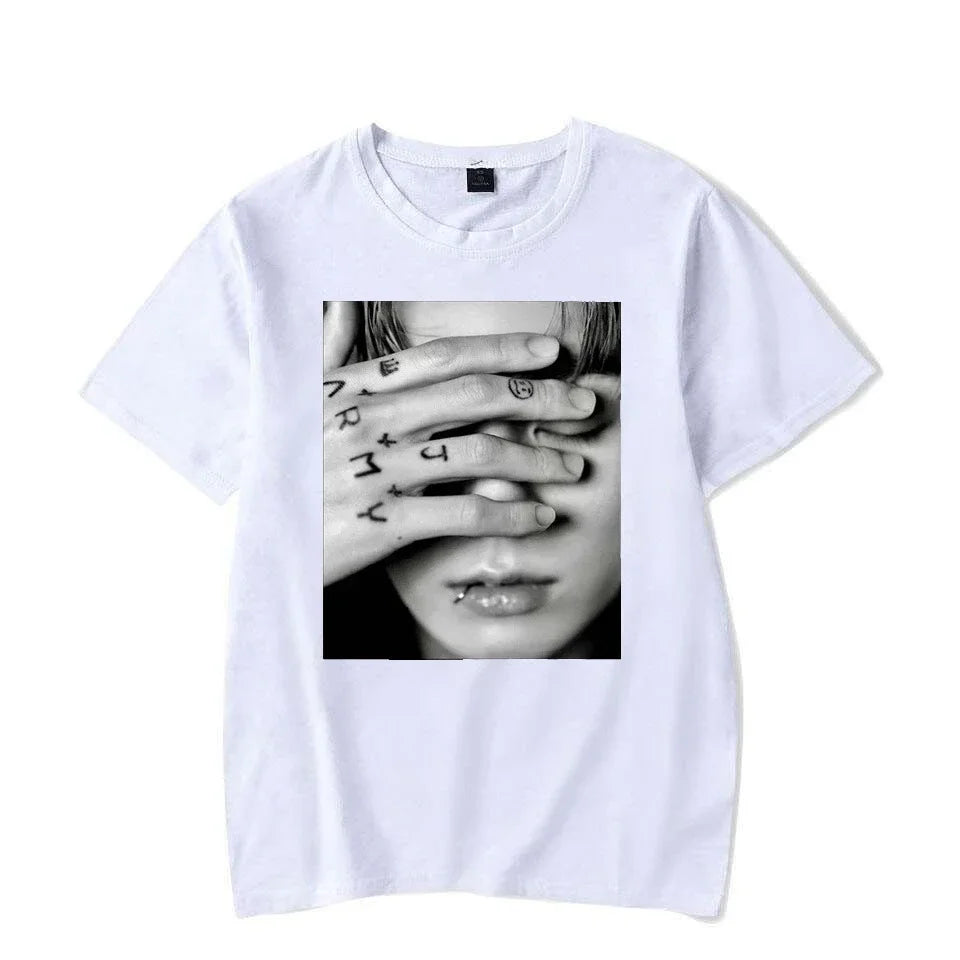 Vintage T-Shirt Jungkook Graphic T-Shirt  Oversized Tops Gothic Women's T-Shirt Kpop Aesthetic Goth Fashion Streetwear