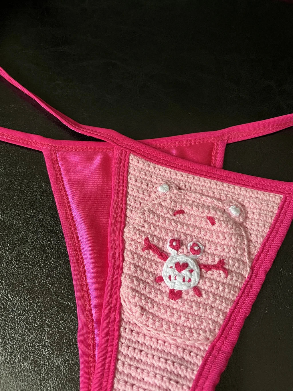 2024 Pink Crochet Bears Design Micro Bikini Swimwear For Women Nice Gifts Newest Fashion Bathing Swimsuits Cute Sexy Beachwear