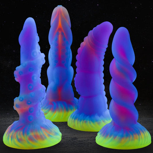 ASHBURN 6.9 Threaded Monster Dildo