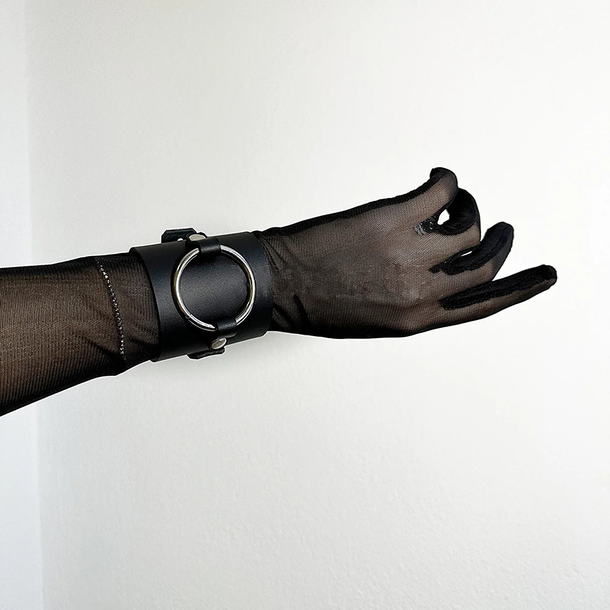 Adjustable Erotic PU Leather Handcuffs Leather Bracelet Women Bdsm Bondage Bracelet Female Fetish Exotic Accessorie