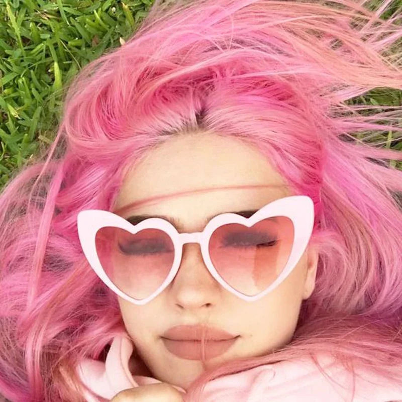 Ladies Pink Cat Eye Love Heart Sunglasses Women Retro Oversized Personality Sun Glasses UV400 Eye Protection Eyewear Goggles