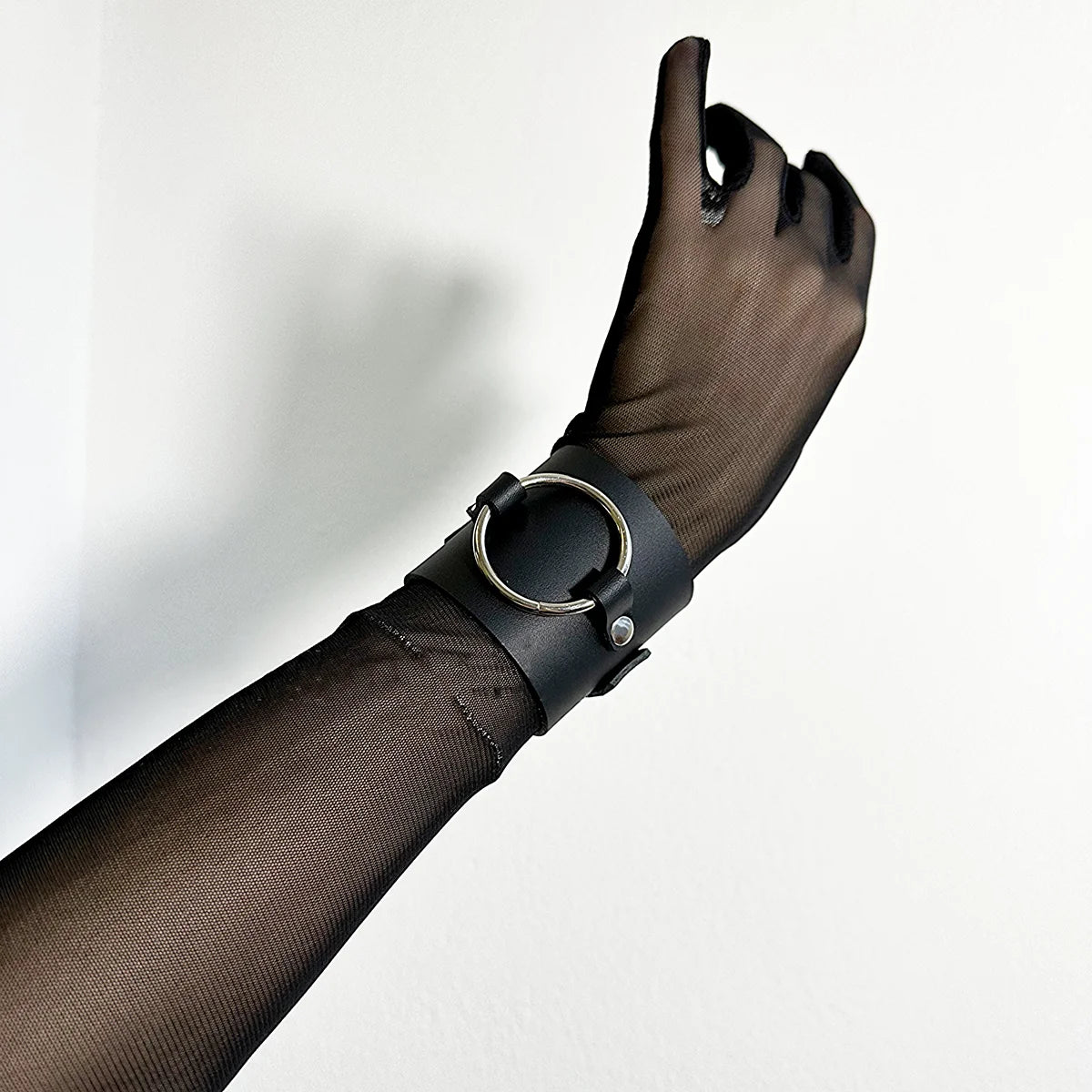 Adjustable Erotic PU Leather Handcuffs Leather Bracelet Women Bdsm Bondage Bracelet Female Fetish Exotic Accessorie