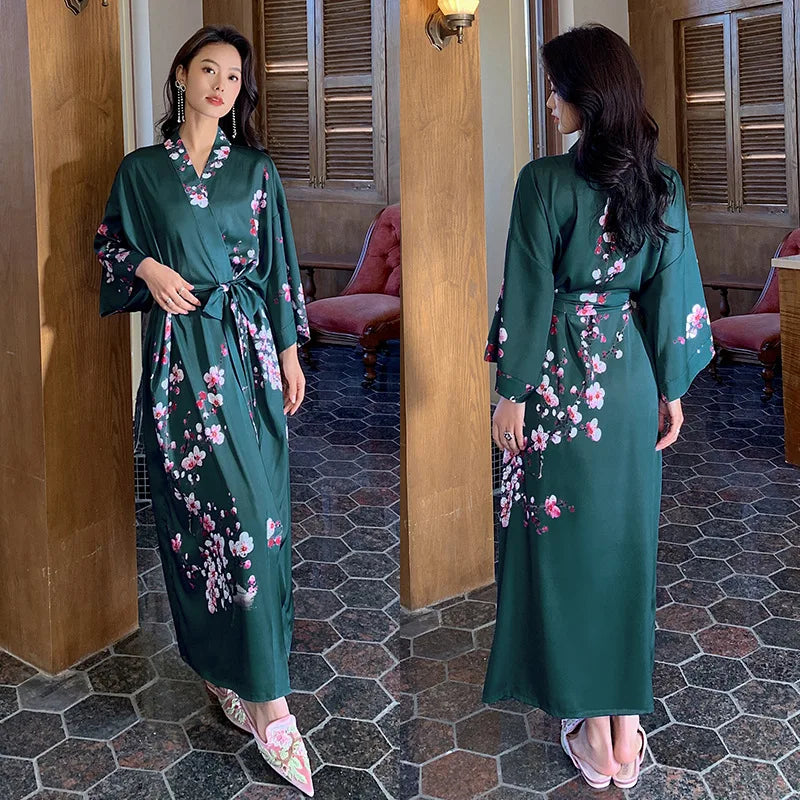 Satin Pajamas Womens Robe for Summer Plus Size Luxury Design Fashion Printing Silk Cool Long Style Bathrobe Womens Long Robes