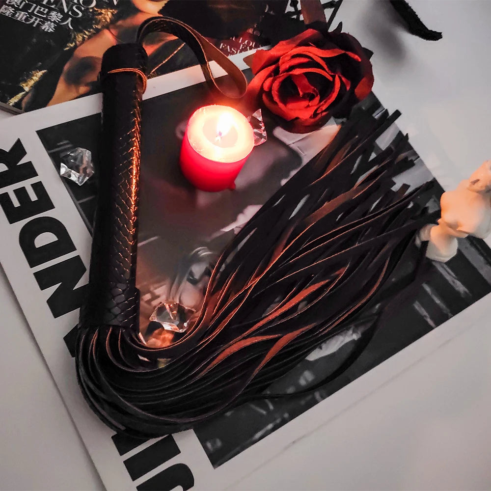 3pcs Bondage Kits Snake Leather Restraint BDSM Sets XOXO Paddle Spanking Whip and Blindfold Bondage Sex Toy for Couples