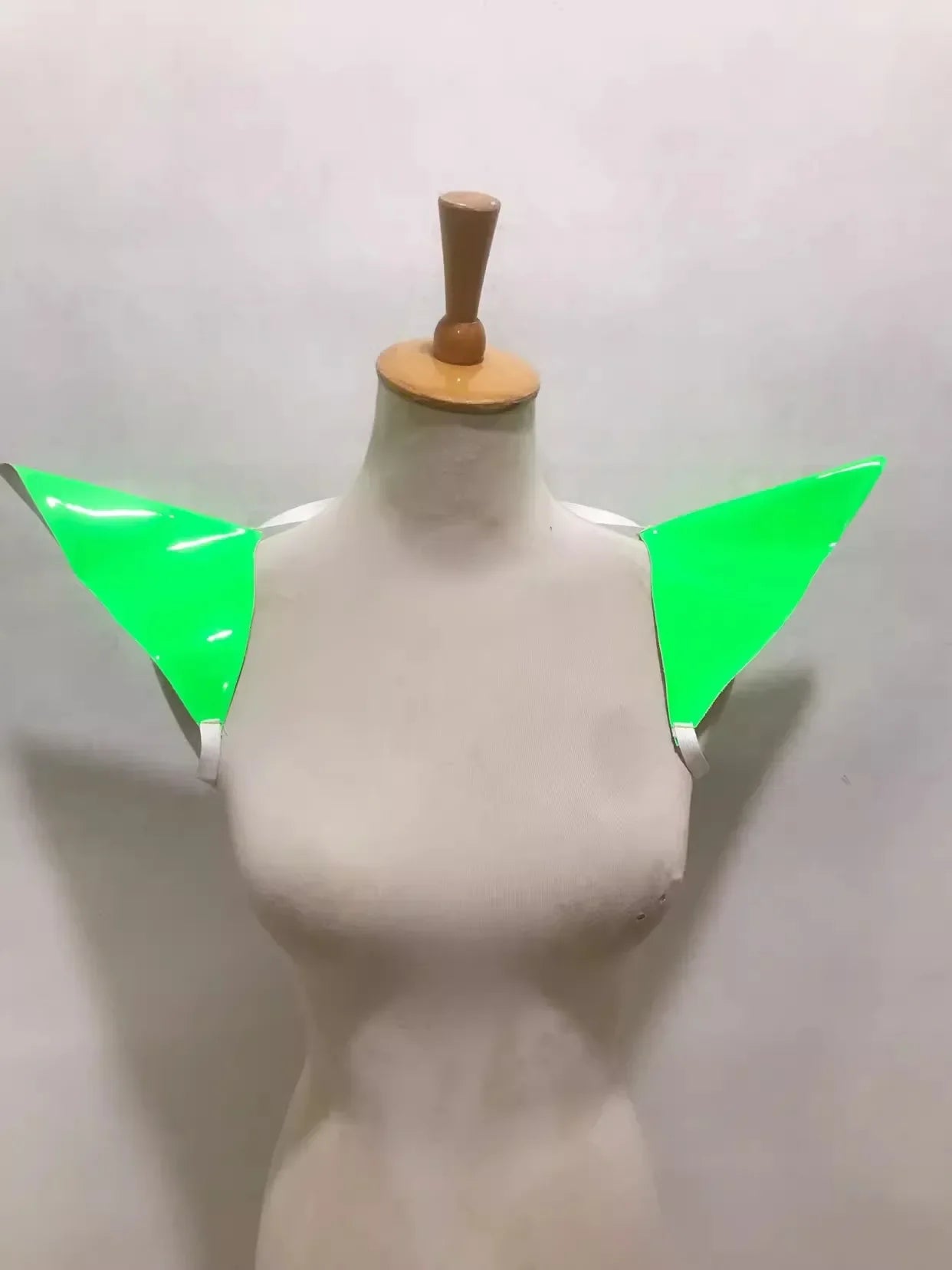 Nightclub Dj Ds Stage Performance Accessories Rave Outfit Silver Flying Shoulder Vest Cosplay Women Cutout Jazz Shoulder Pads