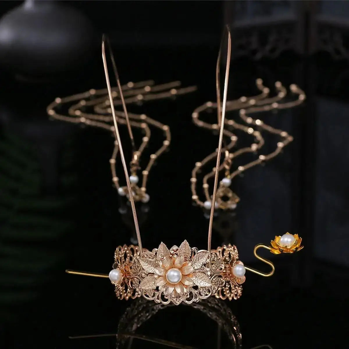 Heavenly Officials Bless Crown Prince Joy God Yue Shen's Wedding Dress Hair Crown Xie Lian Hair Crown Cosplay Han Fu Halloween