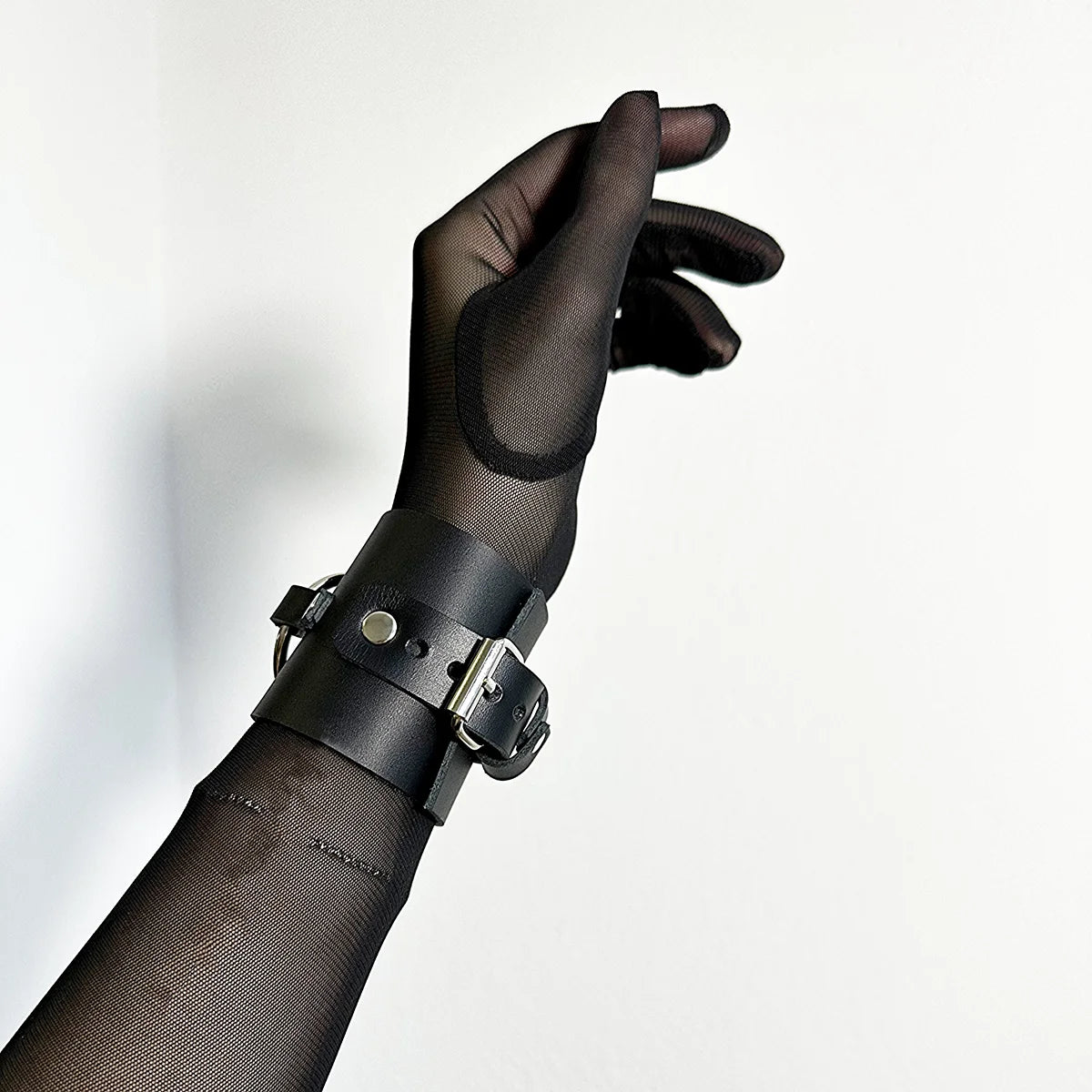 Adjustable Erotic PU Leather Handcuffs Leather Bracelet Women Bdsm Bondage Bracelet Female Fetish Exotic Accessorie