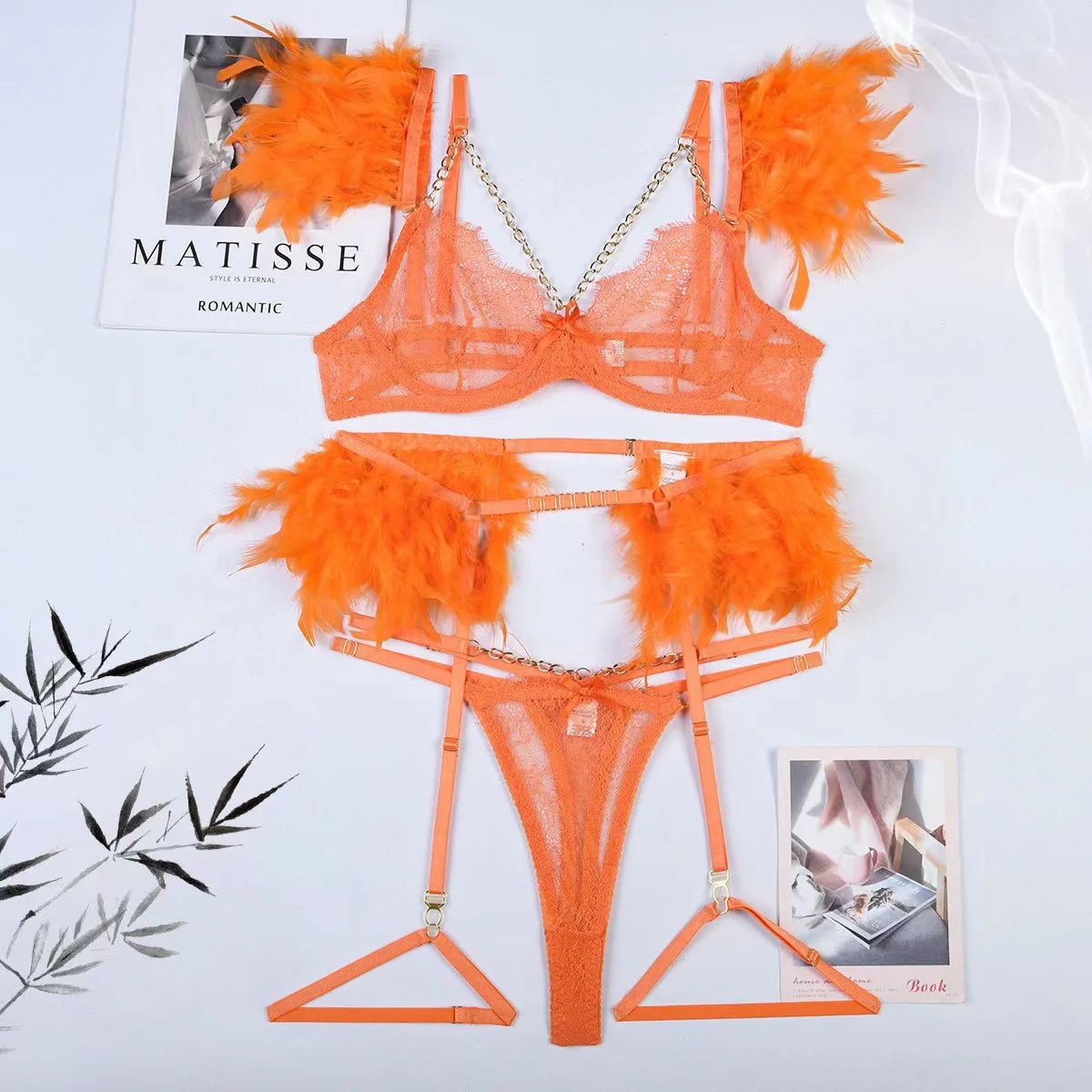 Toucheart 4 Piece Set Fun Lingerie For Women Feather Lace Splicing Chain Sexy Slim Mesh See-Through Sexy Lingerie Garters Suit
