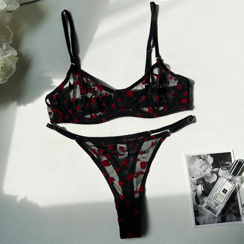Toucheart Heart Shape Sexy Underwear Set For Women Mesh Perspective 2 Piece Bra Set Sexy Briefs Love Embroidery Underwear Suit