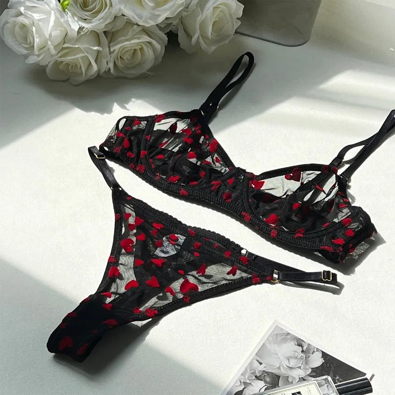 Toucheart Heart Shape Sexy Underwear Set For Women Mesh Perspective 2 Piece Bra Set Sexy Briefs Love Embroidery Underwear Suit