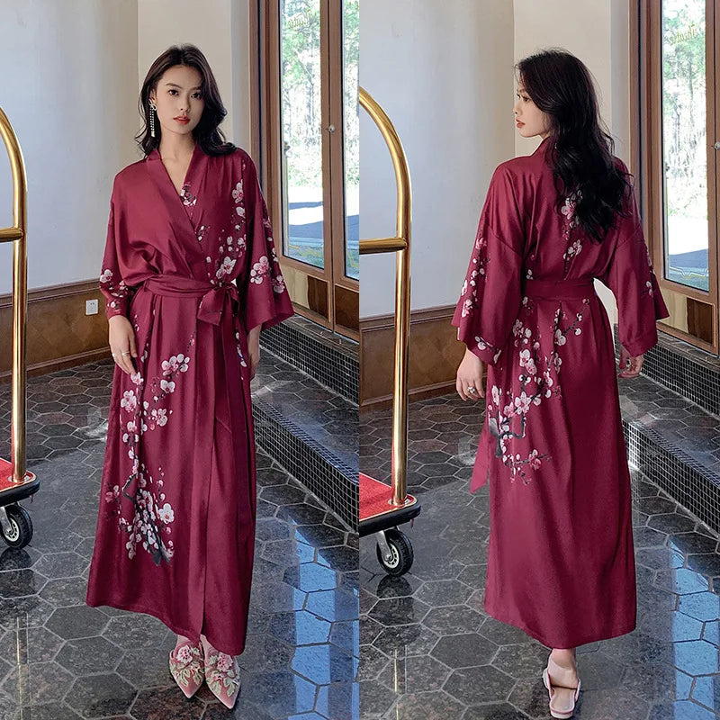 Satin Pajamas Womens Robe for Summer Plus Size Luxury Design Fashion Printing Silk Cool Long Style Bathrobe Womens Long Robes