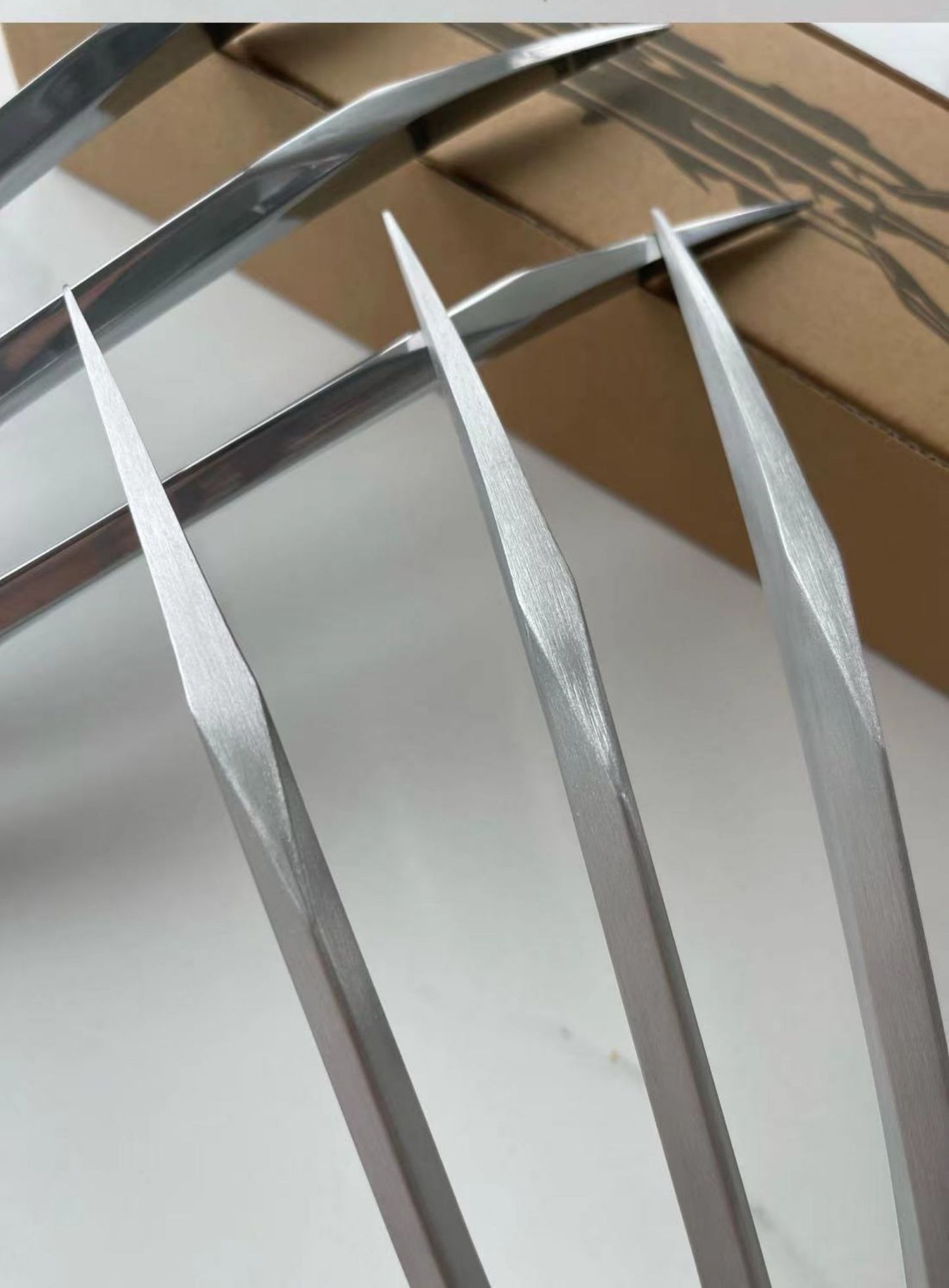 Cosplay wolverine Props Aluminum War Claw
