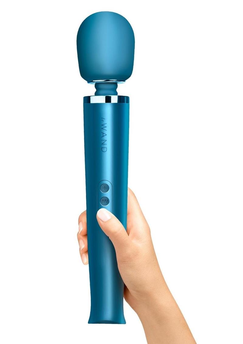Le Wand Rechargeable Silicone Massager With Rumbly Vibe